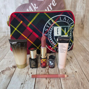 Women's Estée Lauder set of 6 travel size